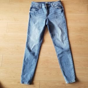 Old Navy Rockstar Super Skinny Mid-rise Jeans Size 4